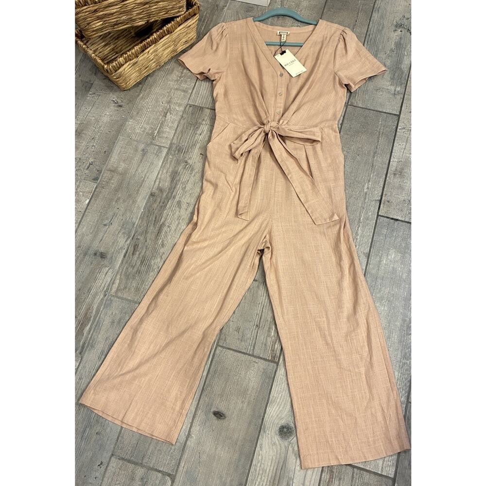 NWT Mo:Vint New York Peach Sleeveless V-Neck Jumpsuit Women’s Medium